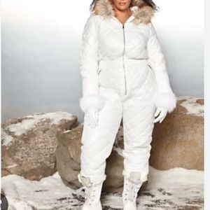 Fashion to Figure Plus Size Snowsuit size 1